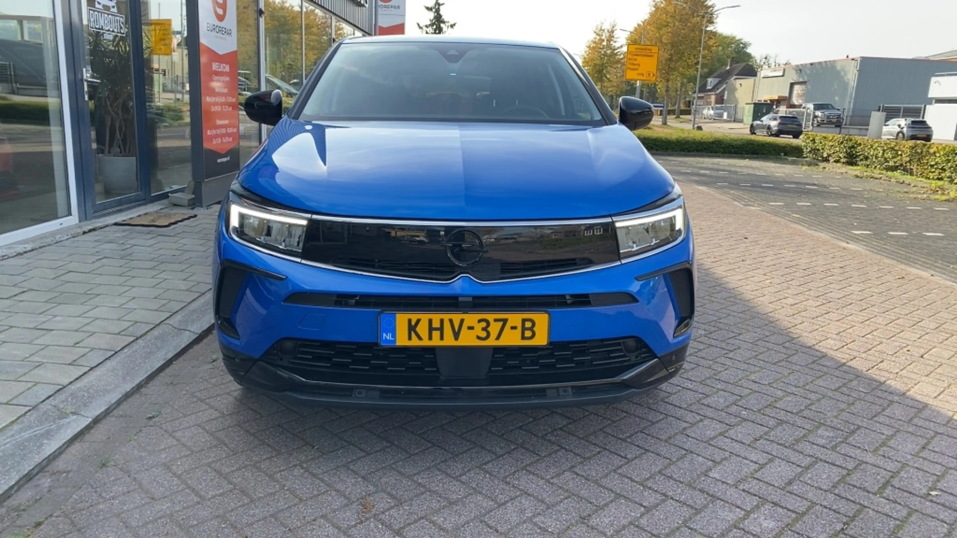 Opel Grandland 1.6 T. plug-in Hybride GS Line — photo 26