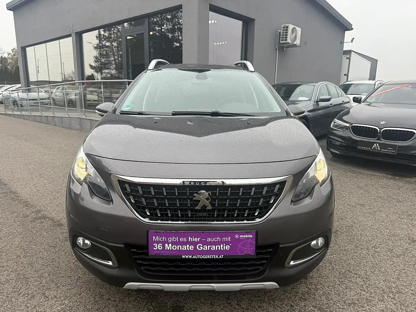 Peugeot 2008 1,6 BHDI 100 S&S Allure Grau - 2