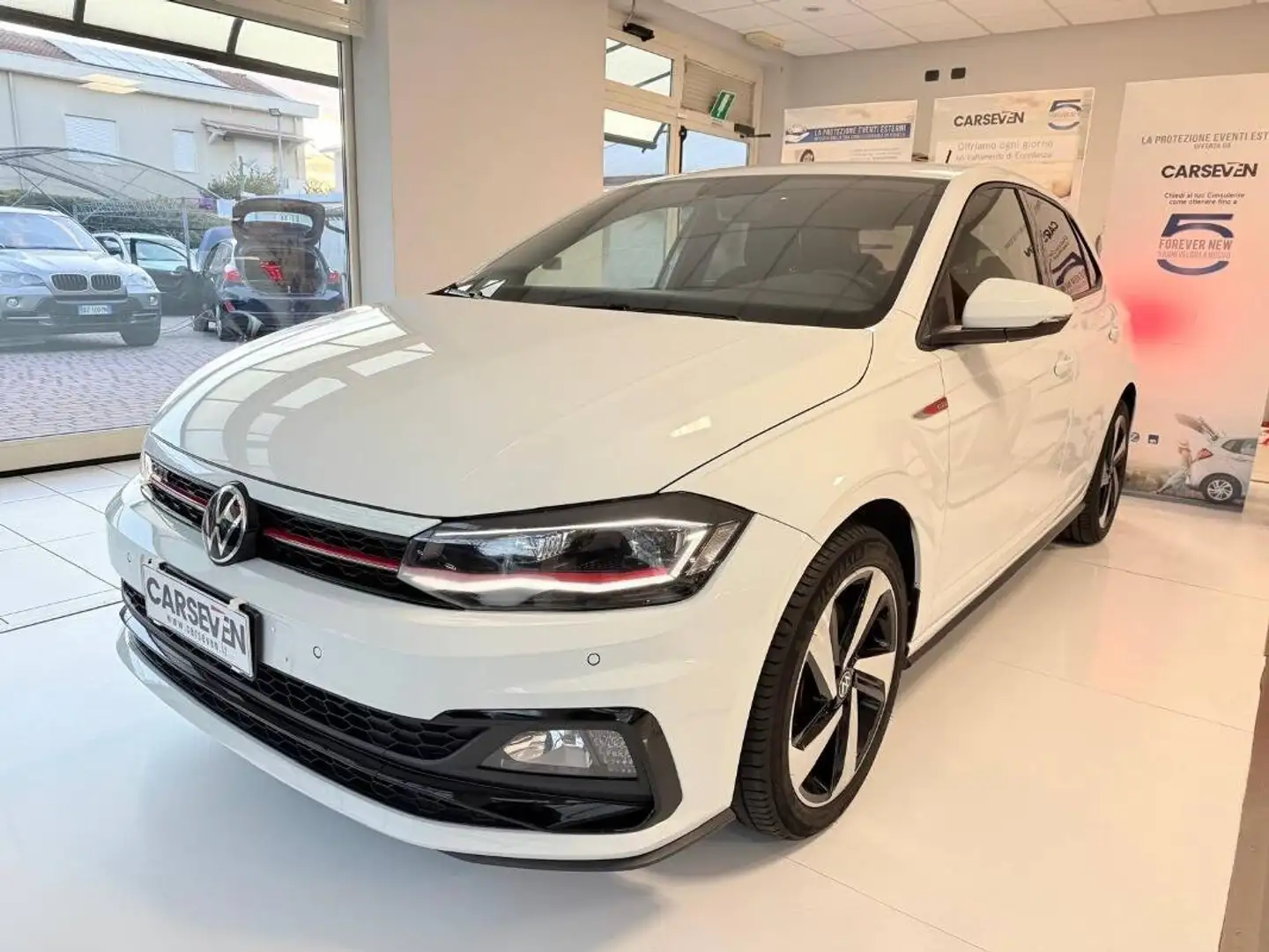 Volkswagen Polo GTI 2.0 tsi GTI 200cv dsg Wit - 1