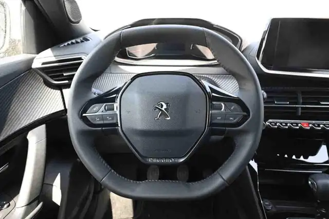 Peugeot 2008 view 19