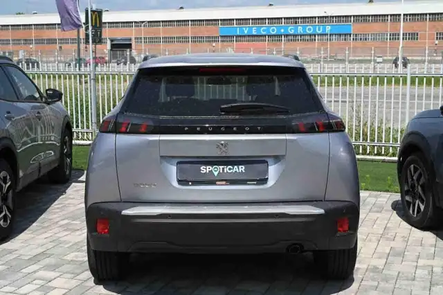 Peugeot 2008 view 18