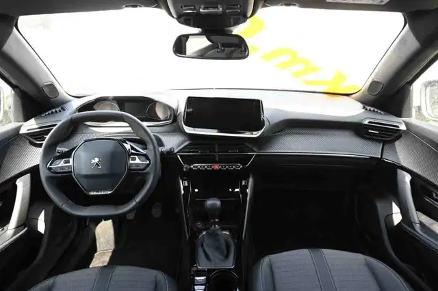 Peugeot 2008 view 7