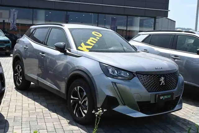 Peugeot 2008 view 2