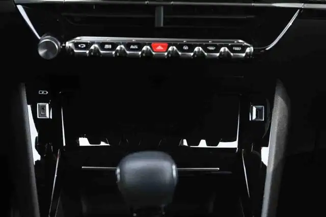 Peugeot 2008 view 15