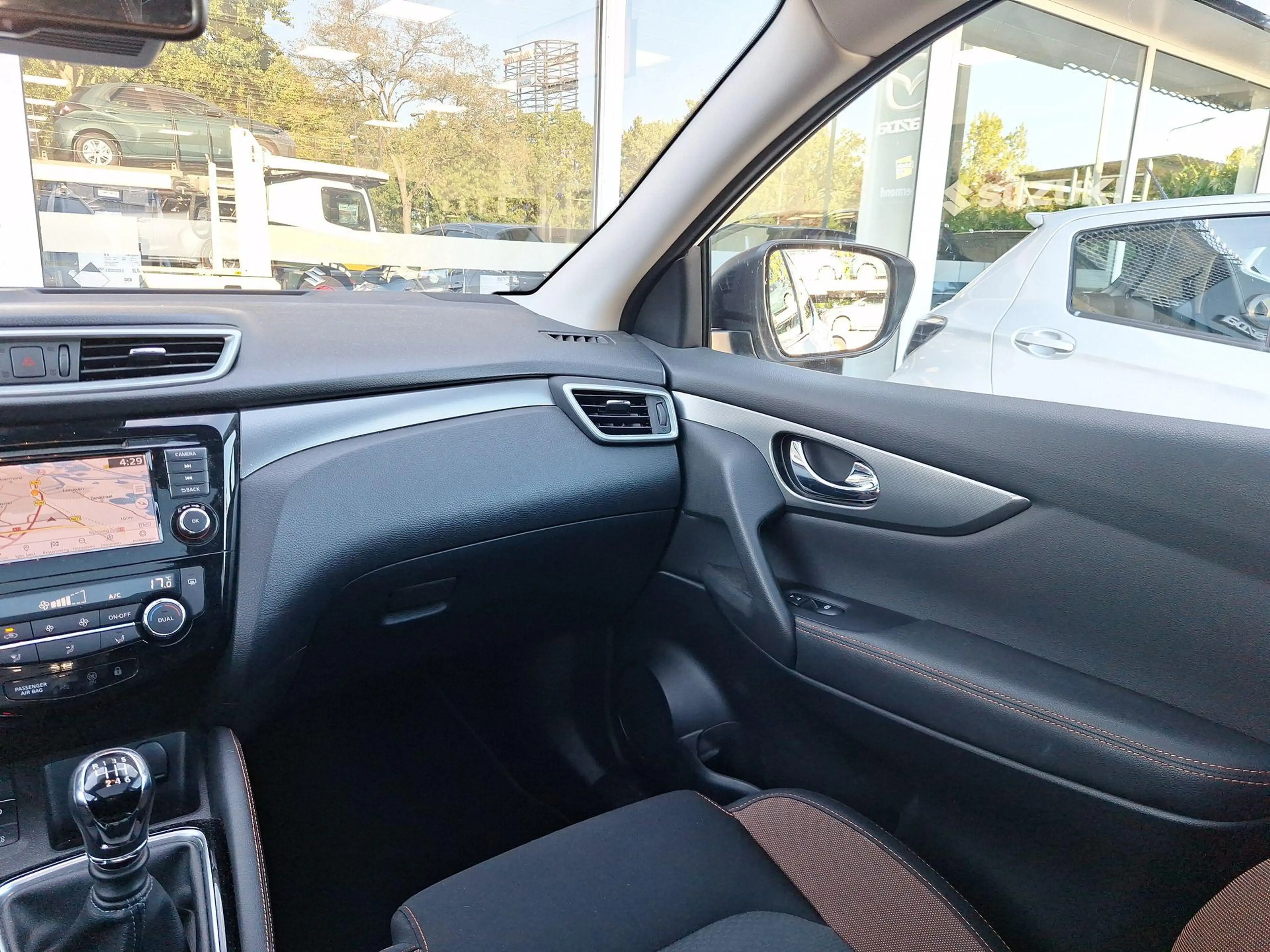 Nissan Qashqai 1.3 DIG-T 140 PK N-Motion | NL-Auto | Navigatie | — photo 10