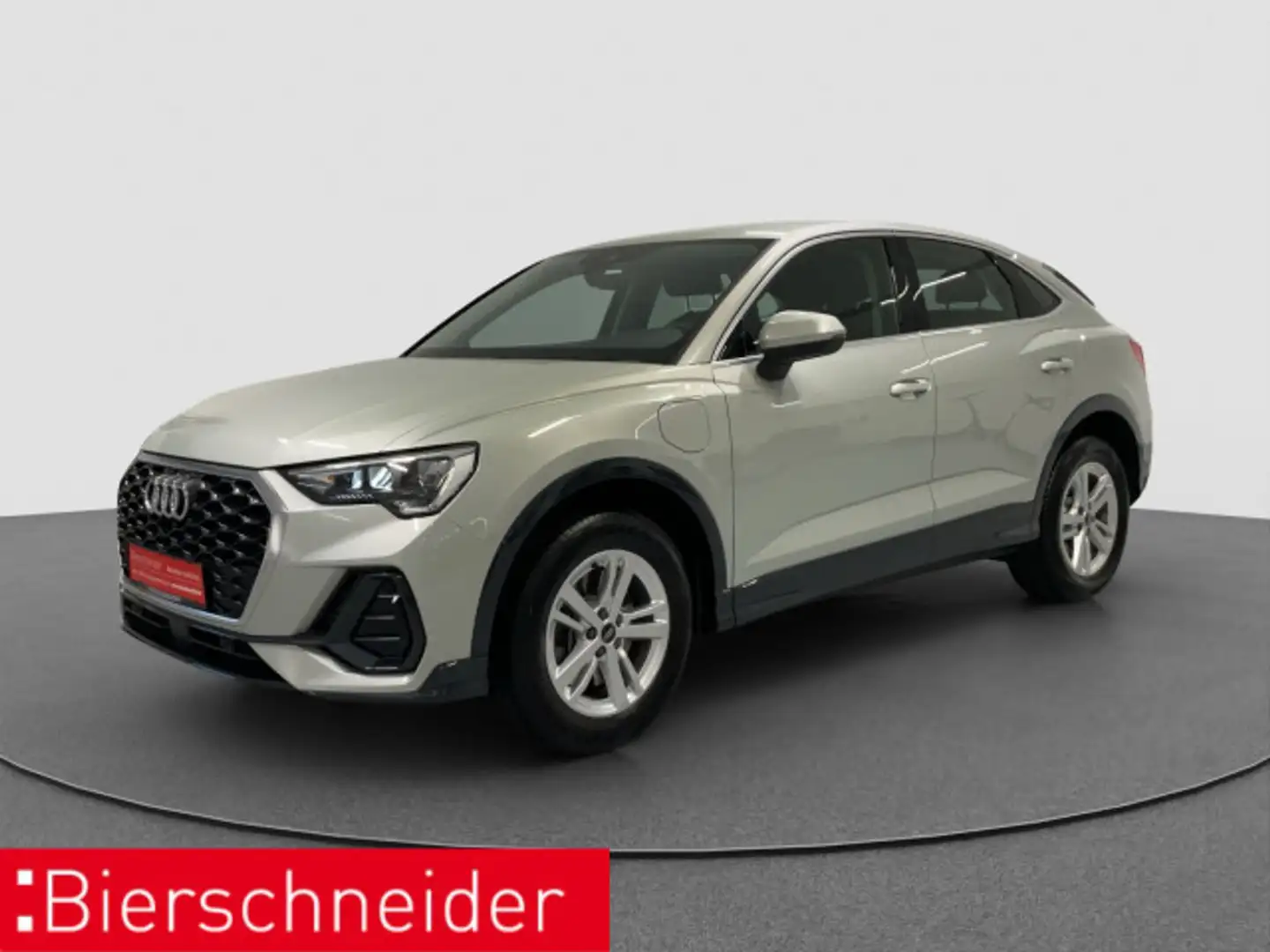 Audi Q3 45 TFSI e NAVI SHZ PDC VC Zilver - 2