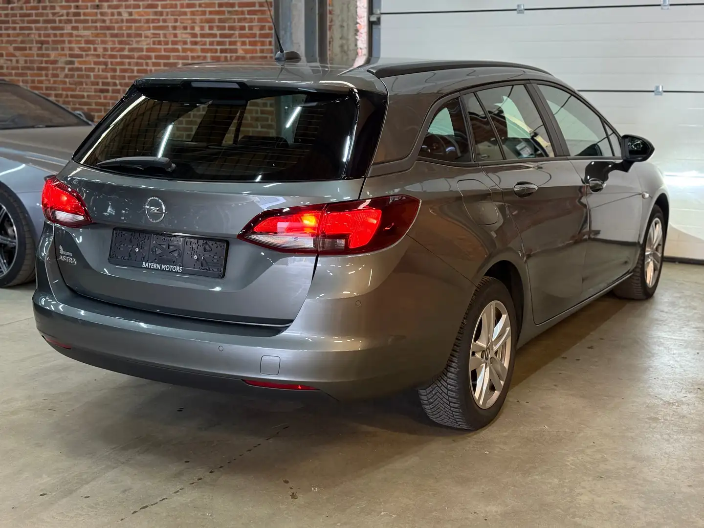 Opel Astra Astra 1.5 D Automaat Navi EURO 6d 2021 74.000km Gris - 2