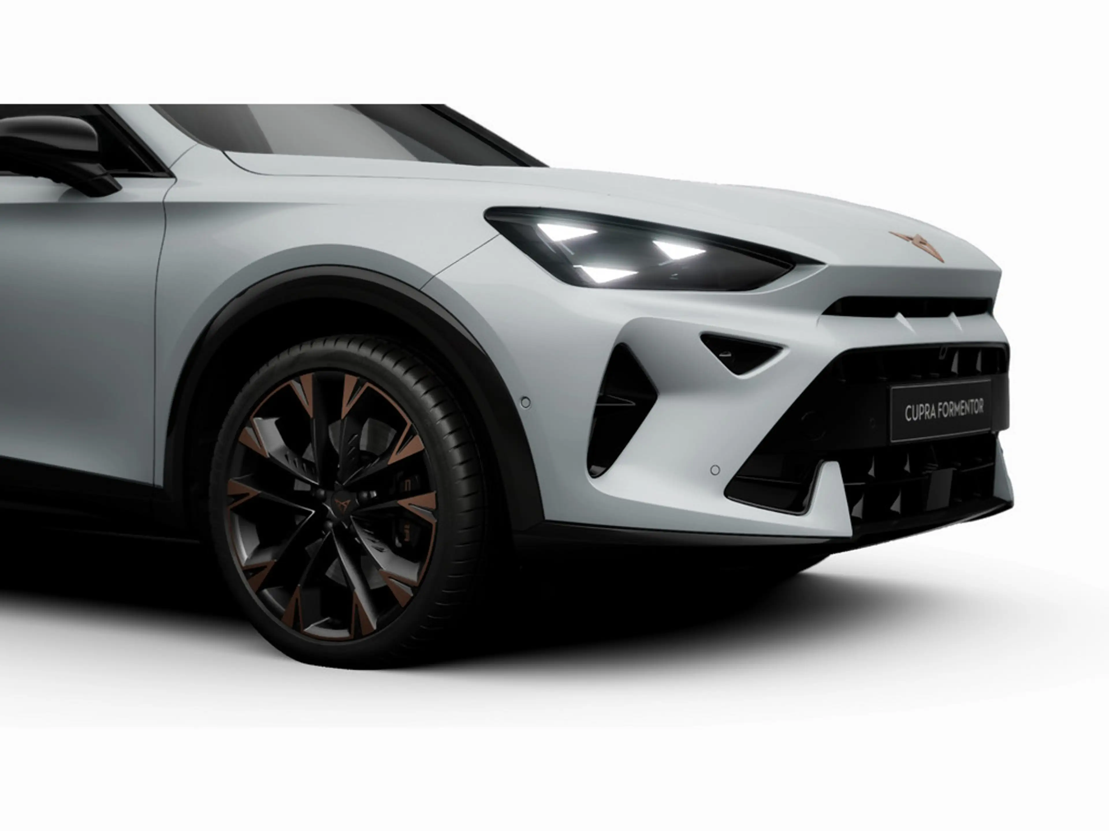 CUPRA Formentor VZ DSG e-Hybrid MATRIX DCC 360° KAM — photo 5