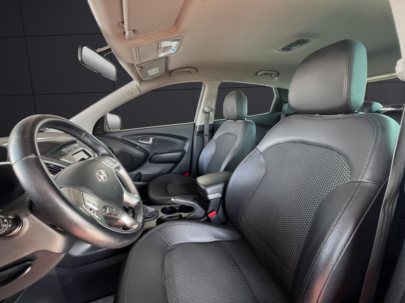 Hyundai iX35 TUCSON ix35 Style 2WD*AHK*Leder*SHZ*Pluspacket — photo 7