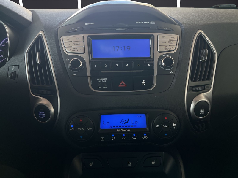 Hyundai iX35 TUCSON ix35 Style 2WD*AHK*Leder*SHZ*Pluspacket — photo 15