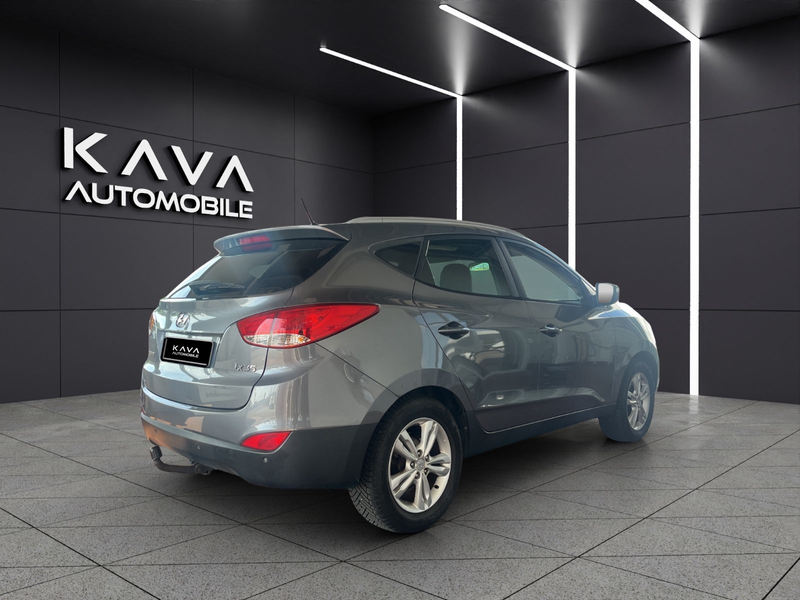 Hyundai iX35 TUCSON ix35 Style 2WD*AHK*Leder*SHZ*Pluspacket — photo 4