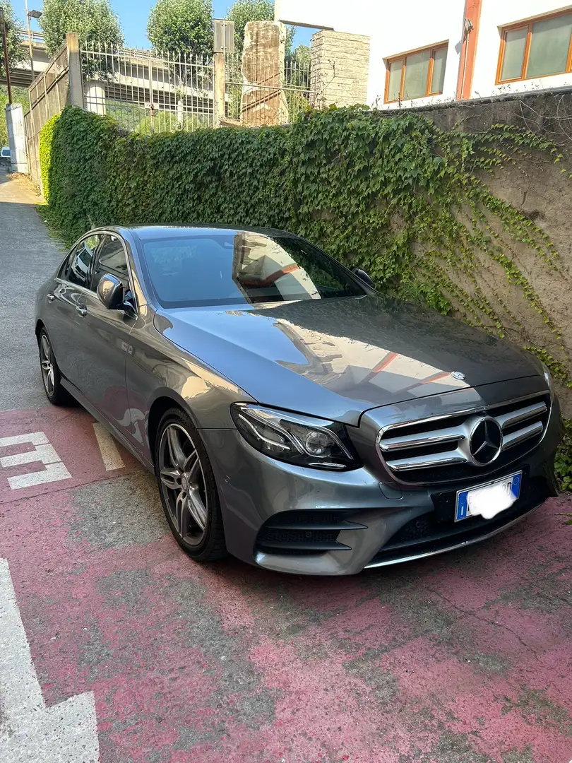 Mercedes-Benz E 220 d AMG Line auto - 1