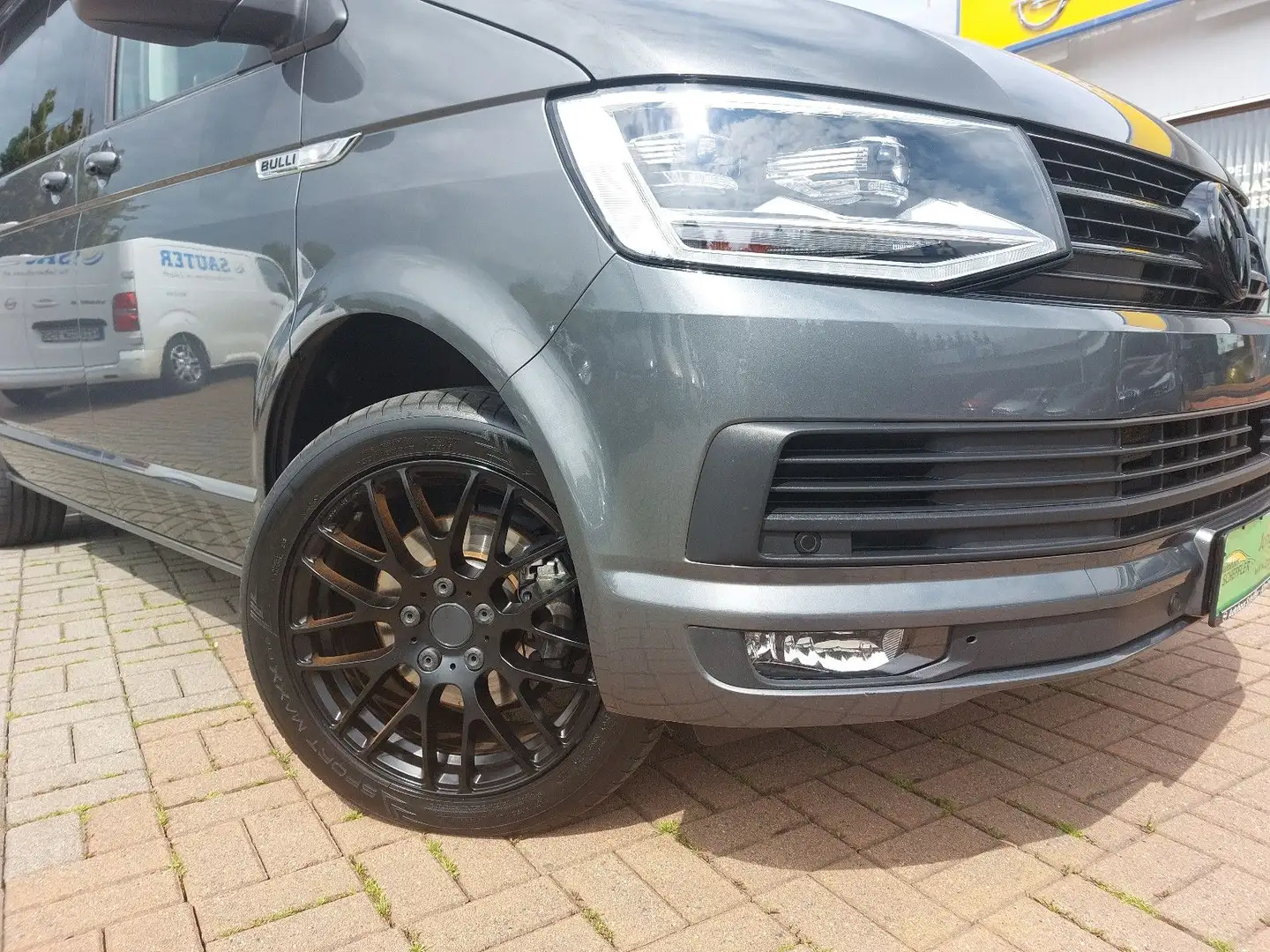 Volkswagen T6 California Beach Edition Gris - 2