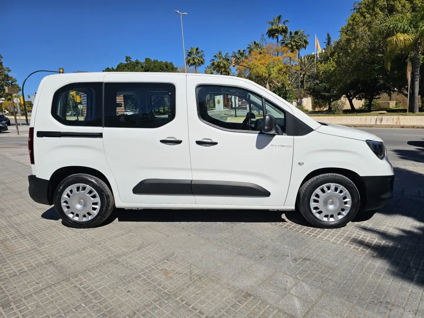 Opel Combo Life 1.5TD S/S Edition L 100 Blanco - 1