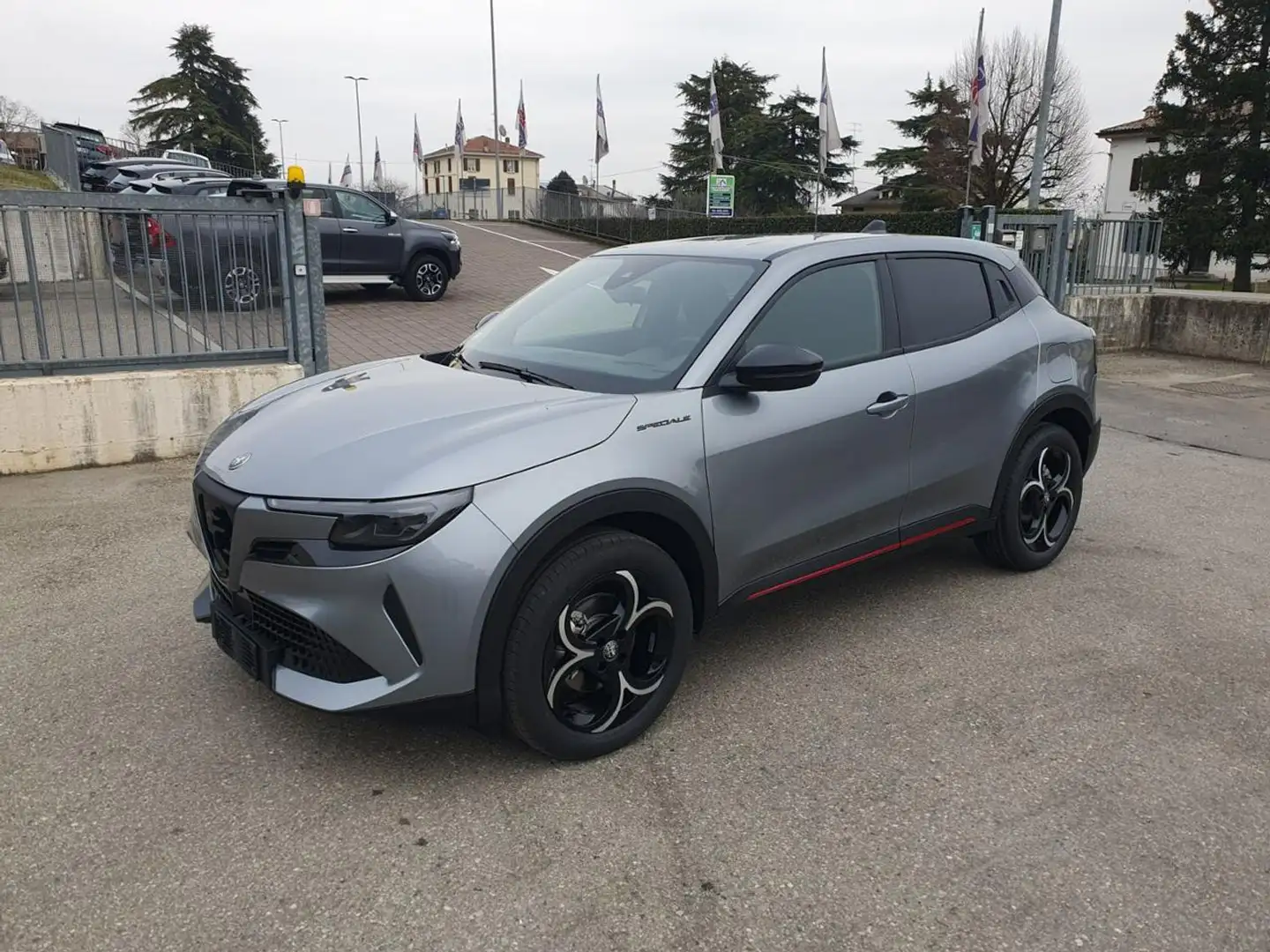 Alfa Romeo Junior 1.2 145 CV Hybrid eDCT6 Speciale Grigio - 2