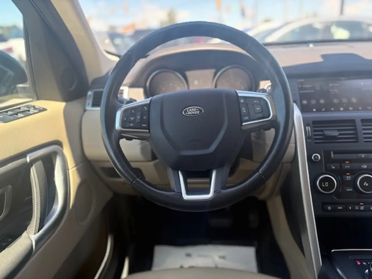 Land Rover Discovery Sport снимка Land Rover Discovery Sport