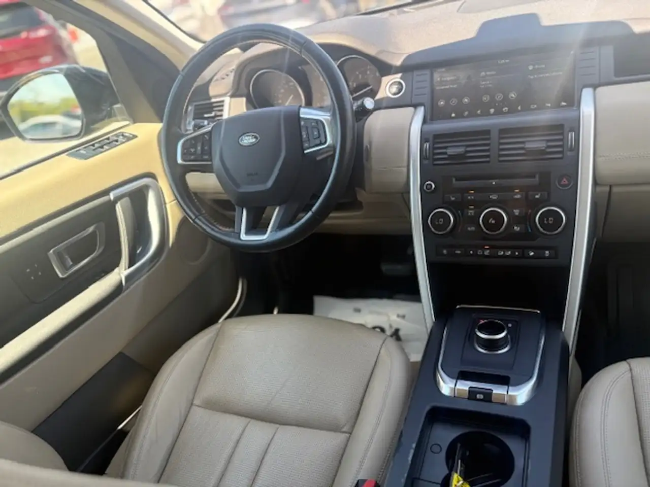 Land Rover Discovery Sport снимка Land Rover Discovery Sport