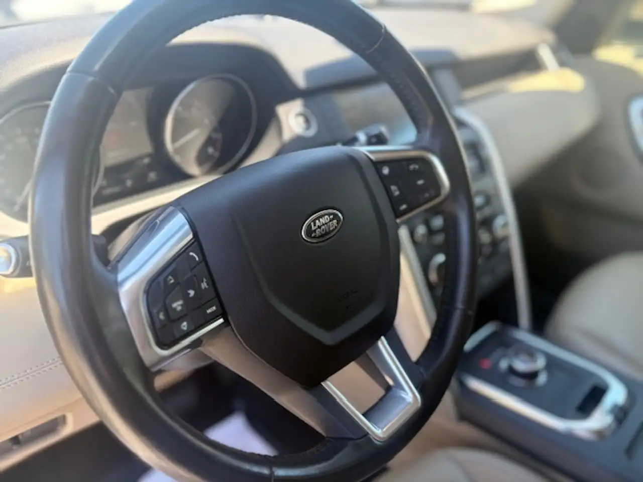 Land Rover Discovery Sport снимка Land Rover Discovery Sport