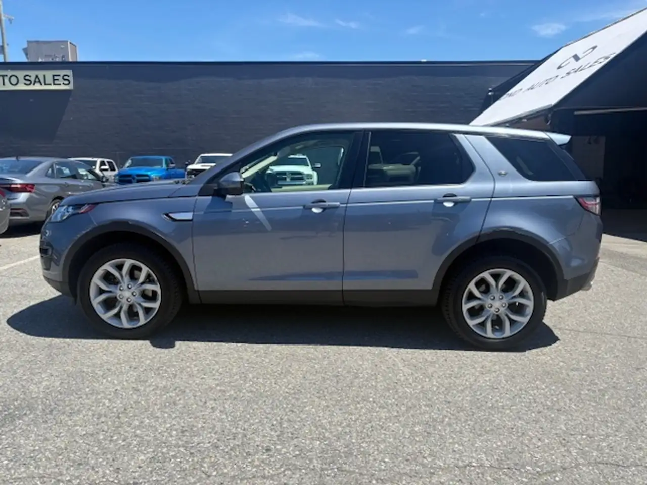 Land Rover Discovery Sport снимка Land Rover Discovery Sport