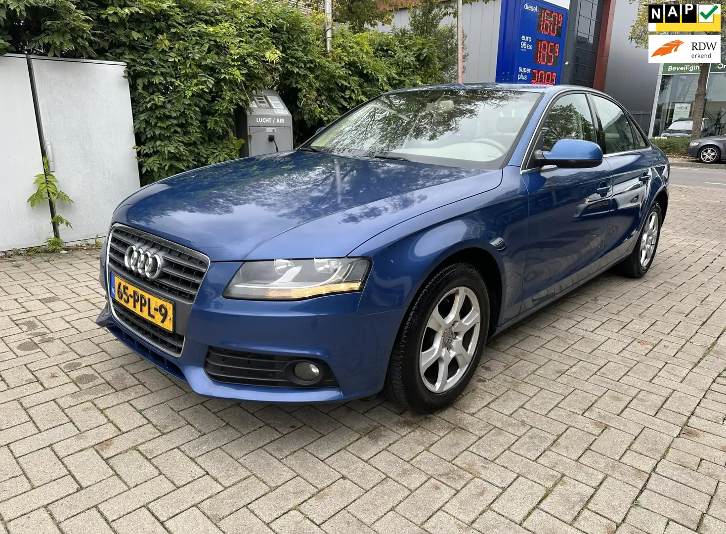 Audi A4 Limousine 1.8 TFSI Pro Line Business prachtige aut Blauw - 1