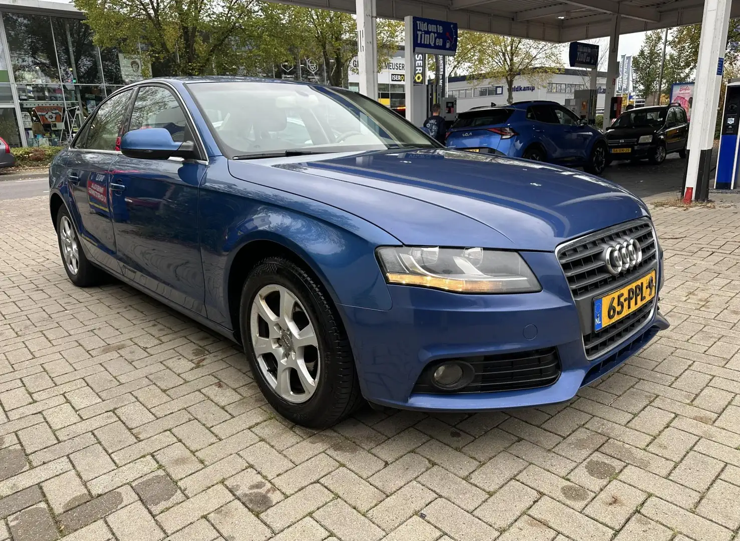 Audi A4 Limousine 1.8 TFSI Pro Line Business prachtige aut Blauw - 2