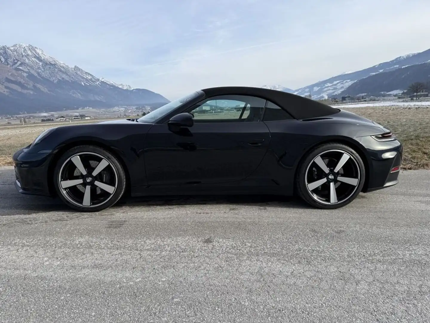Porsche 911 Carrera Cabriolet Schwarz - 1