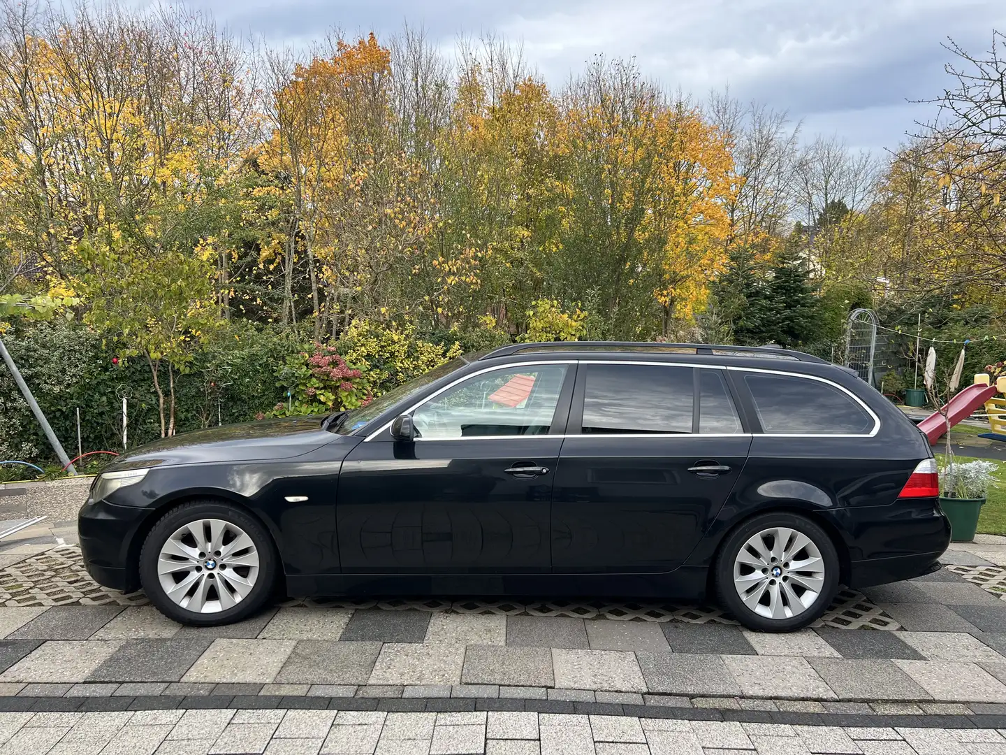BMW 535 535d Schwarz - 1
