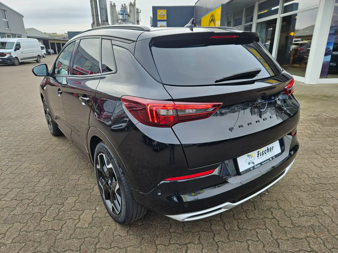 Opel Grandland X Ultimate Plug-in-Hybrid Lederpolster Schwarz - 2