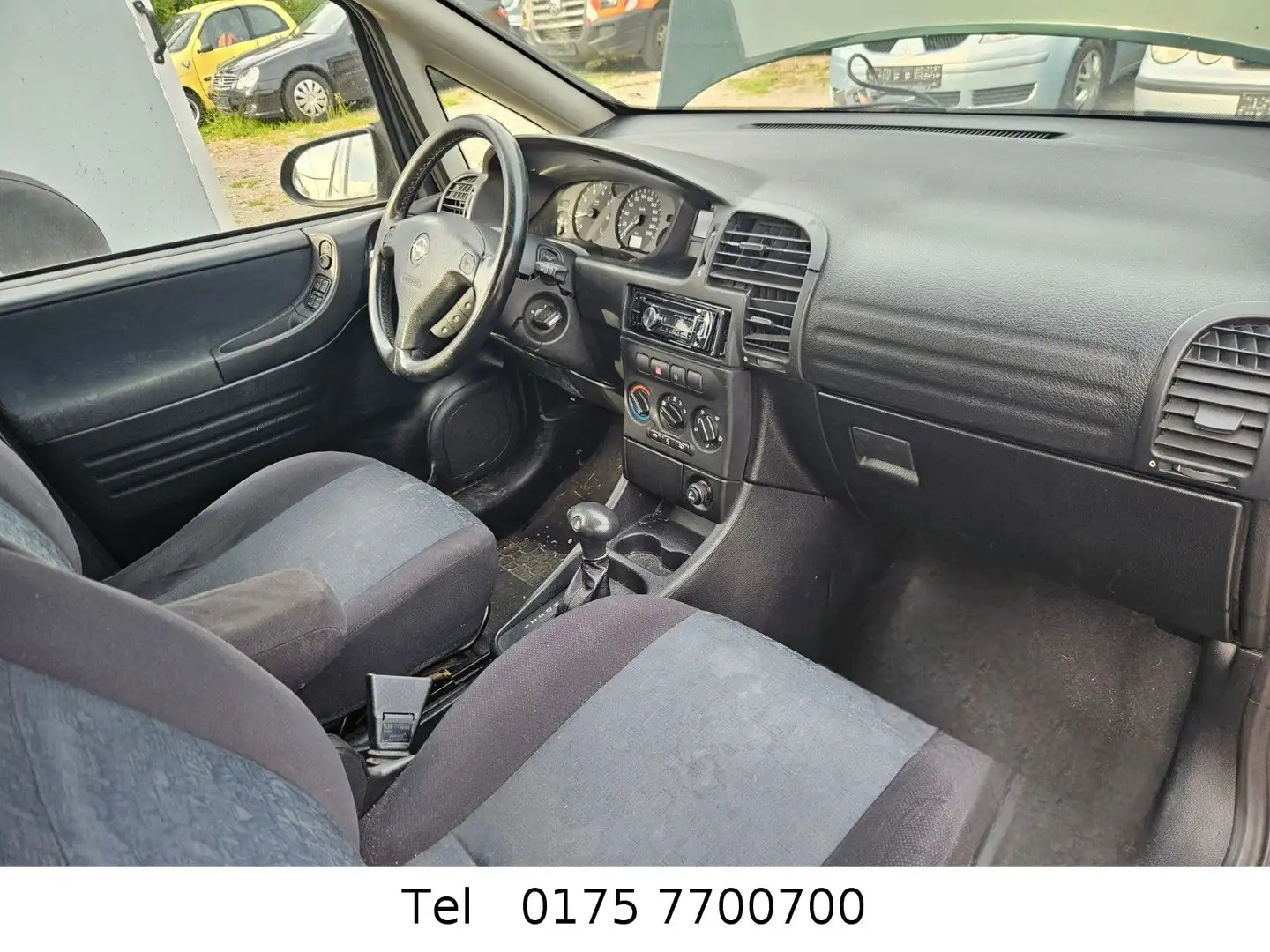 Opel Zafira 1.8 16V Comfort Automatik 1.8 Зелений - 2