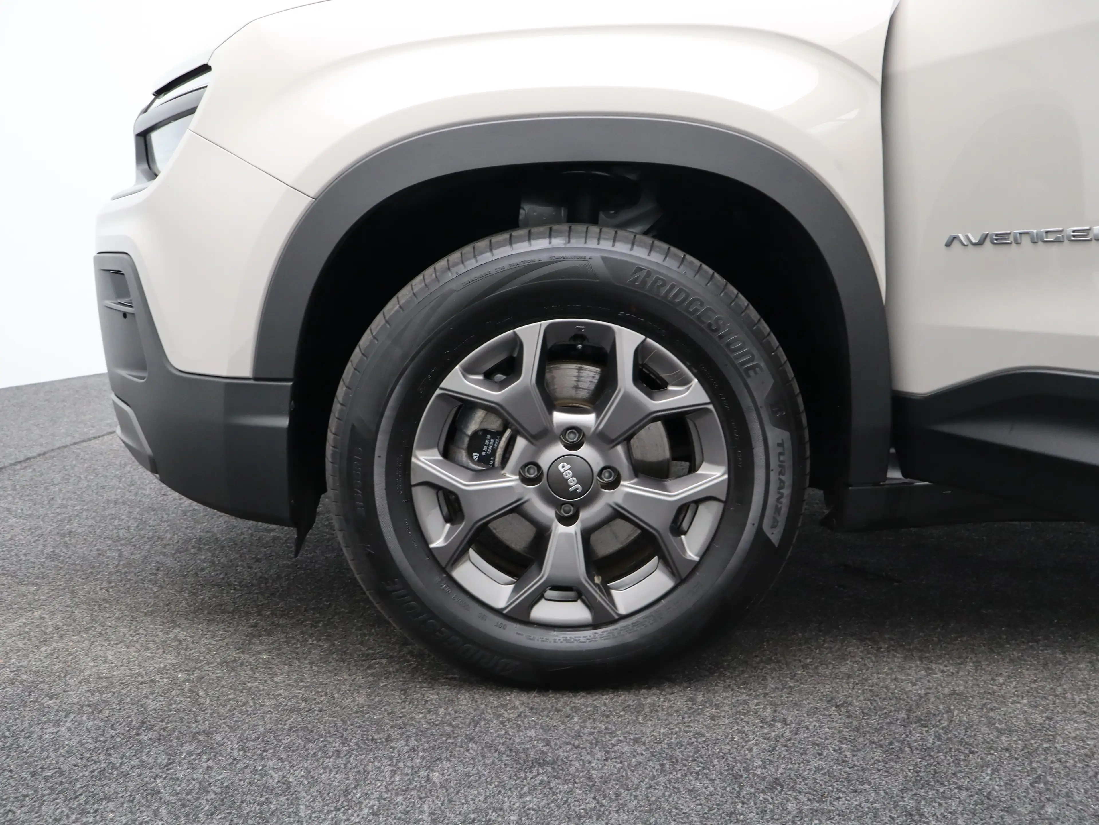 Jeep Avenger 1.2 e-Hybrid Longitude | Navi | Adaptieve cruise | — photo 18