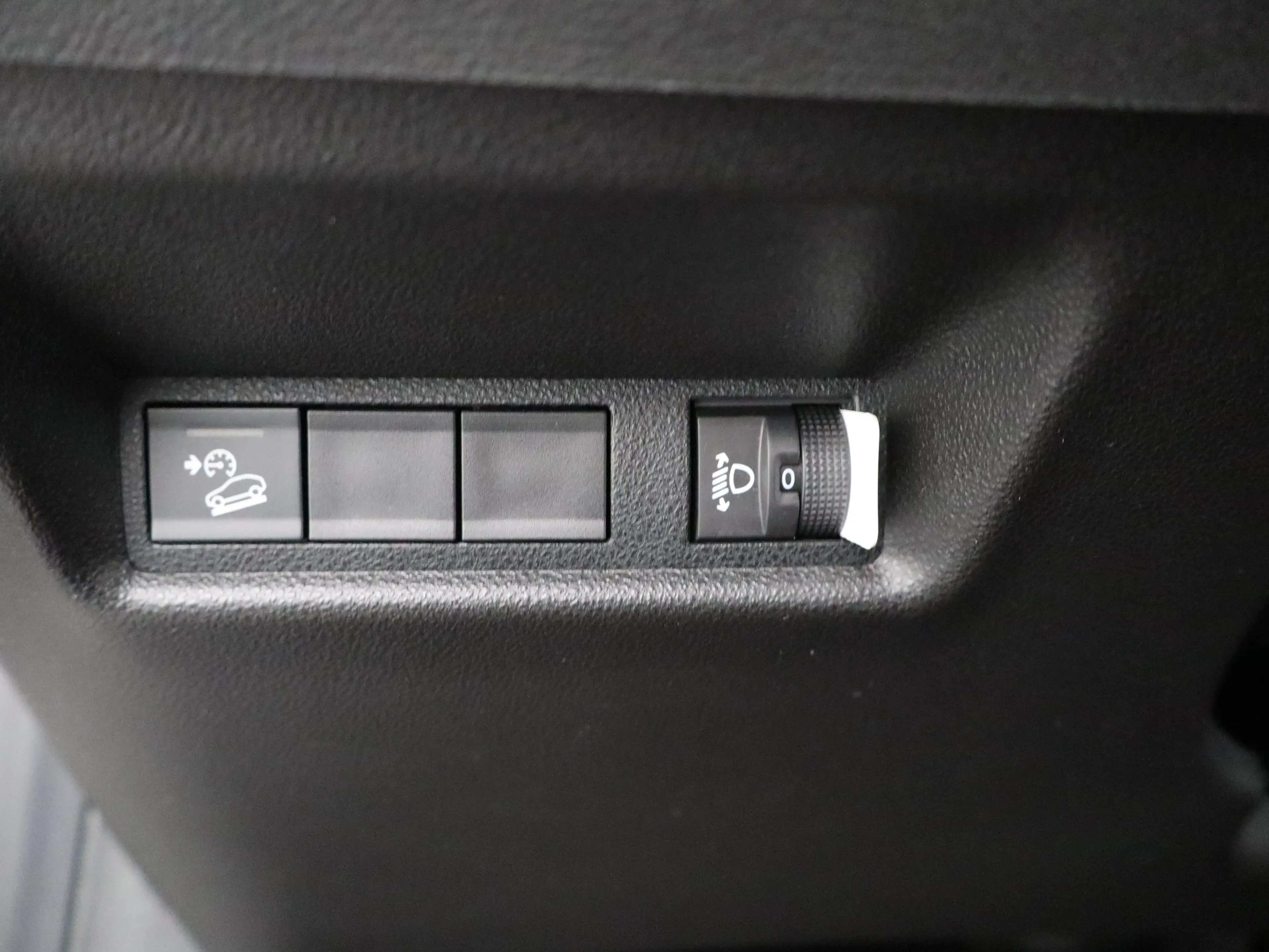 Jeep Avenger 1.2 e-Hybrid Longitude | Navi | Adaptieve cruise | — photo 30