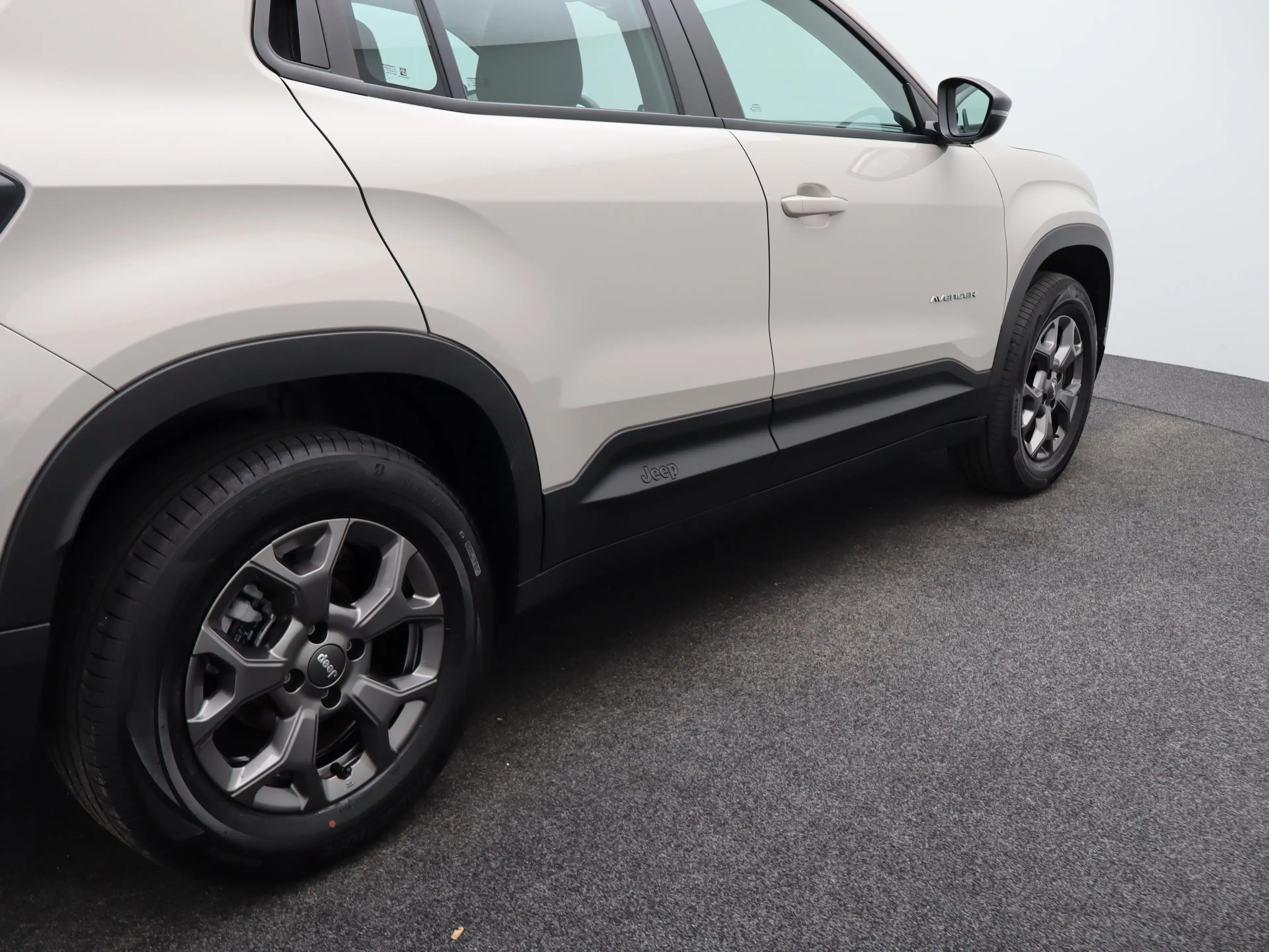 Jeep Avenger 1.2 e-Hybrid Longitude | Navi | Adaptieve cruise | — photo 44