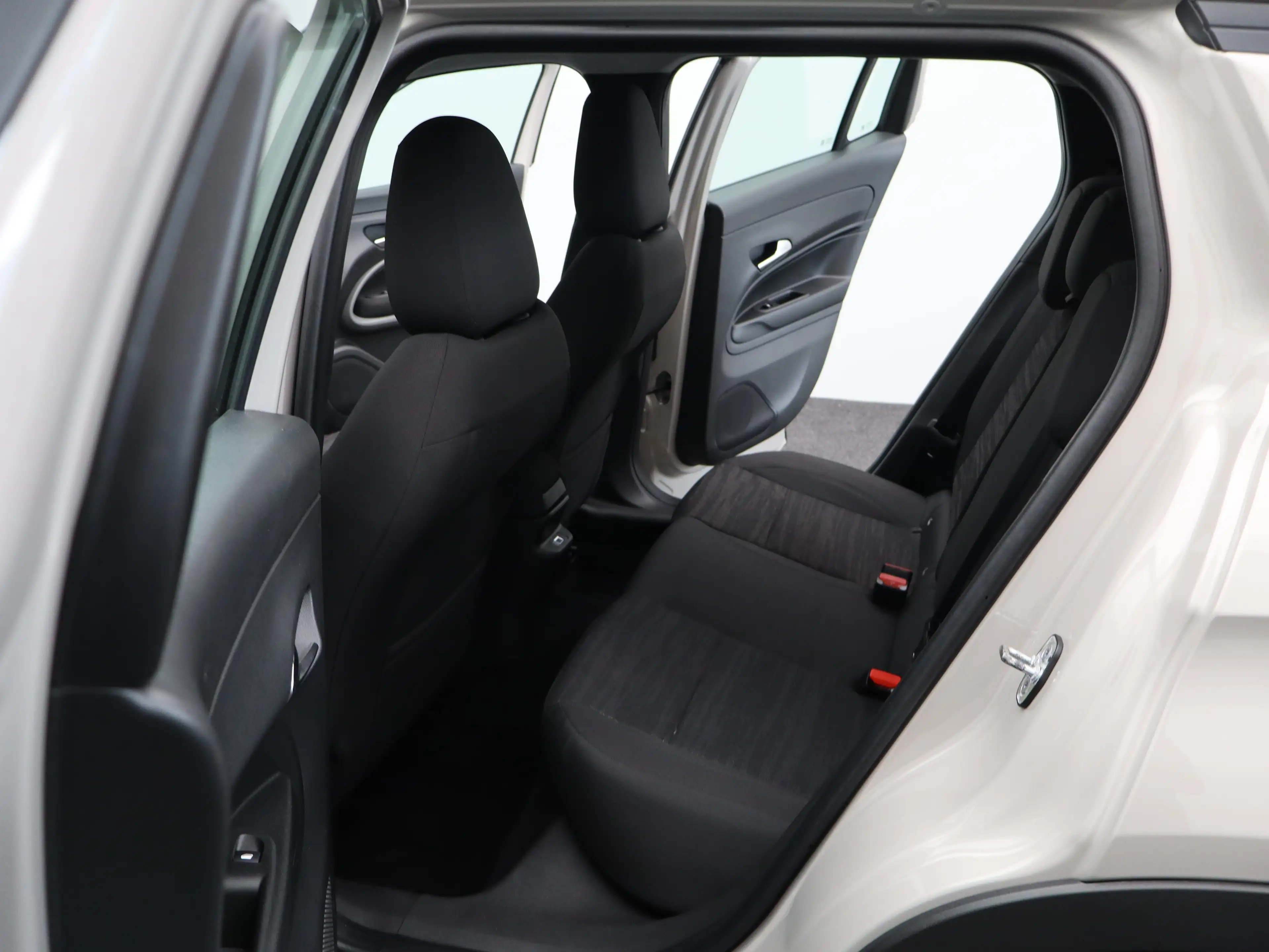 Jeep Avenger 1.2 e-Hybrid Longitude | Navi | Adaptieve cruise | — photo 12