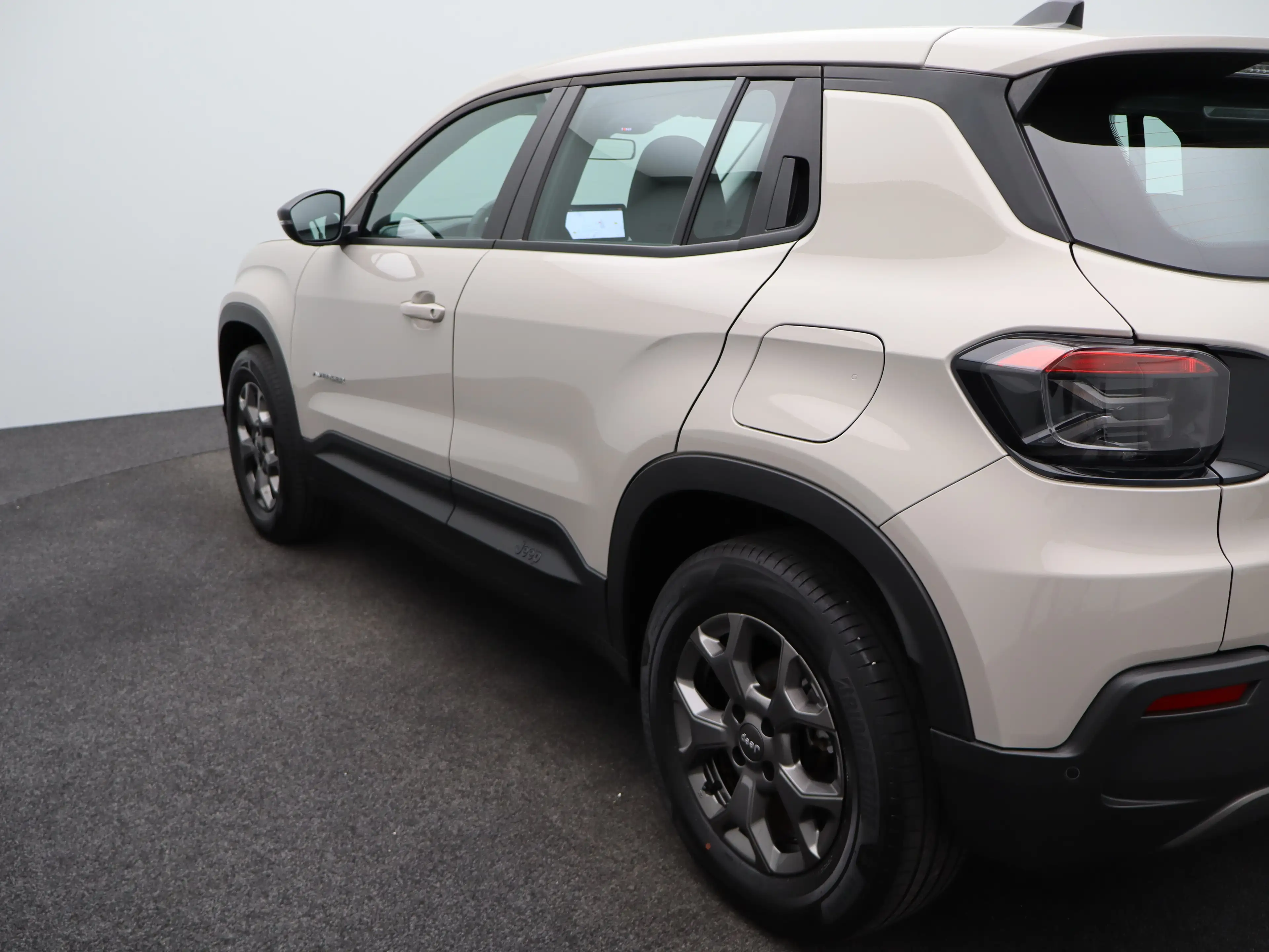Jeep Avenger 1.2 e-Hybrid Longitude | Navi | Adaptieve cruise | — photo 41