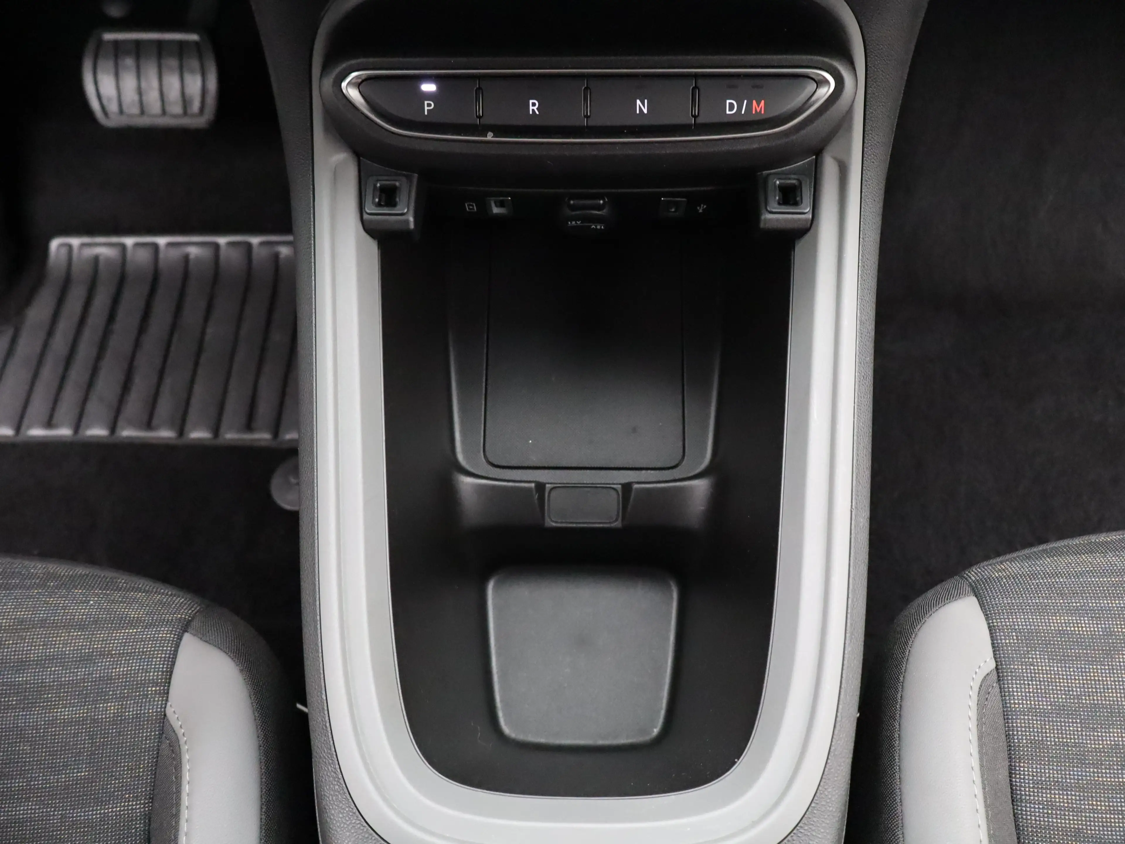 Jeep Avenger 1.2 e-Hybrid Longitude | Navi | Adaptieve cruise | — photo 8