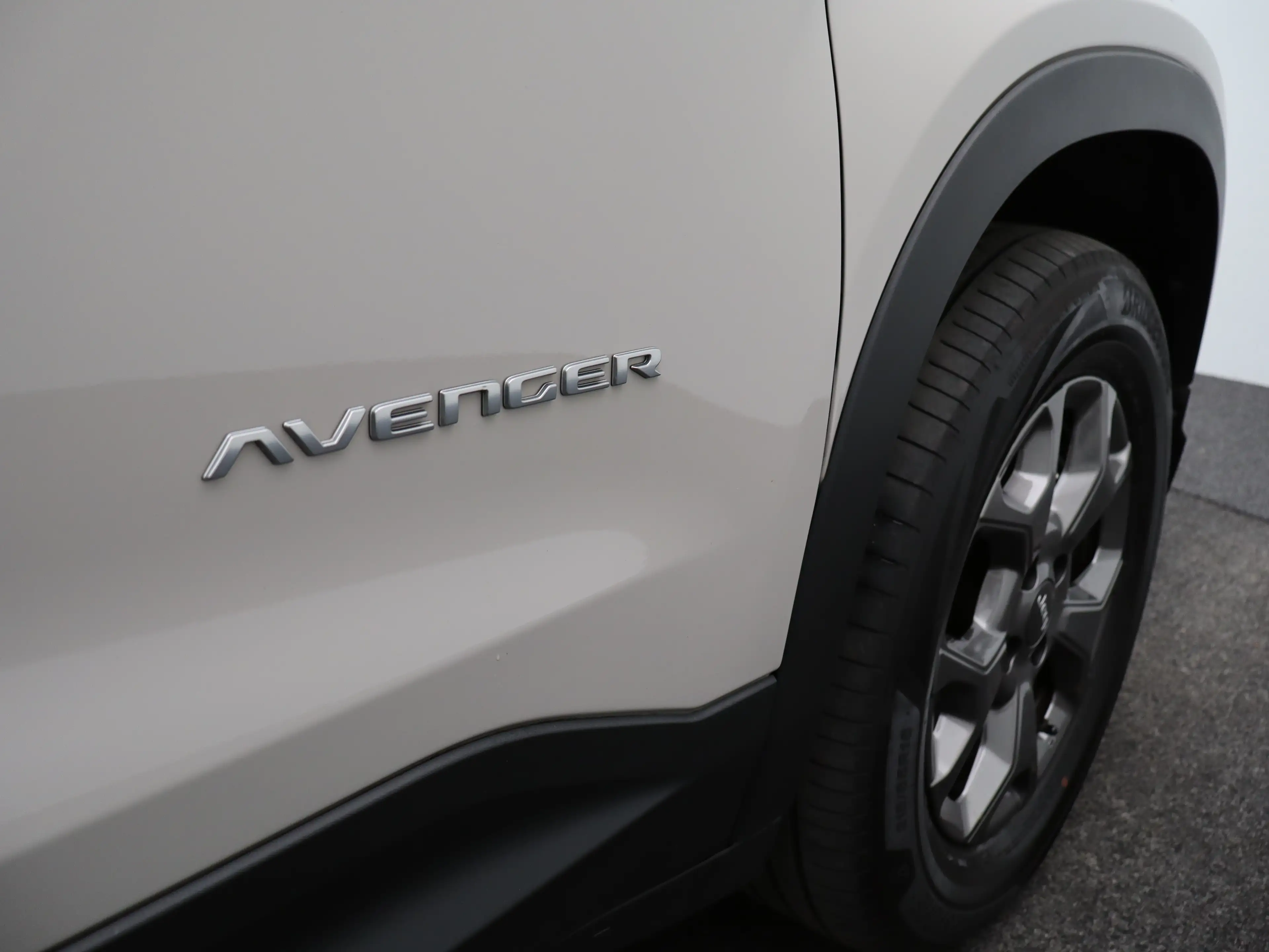 Jeep Avenger 1.2 e-Hybrid Longitude | Navi | Adaptieve cruise | — photo 36