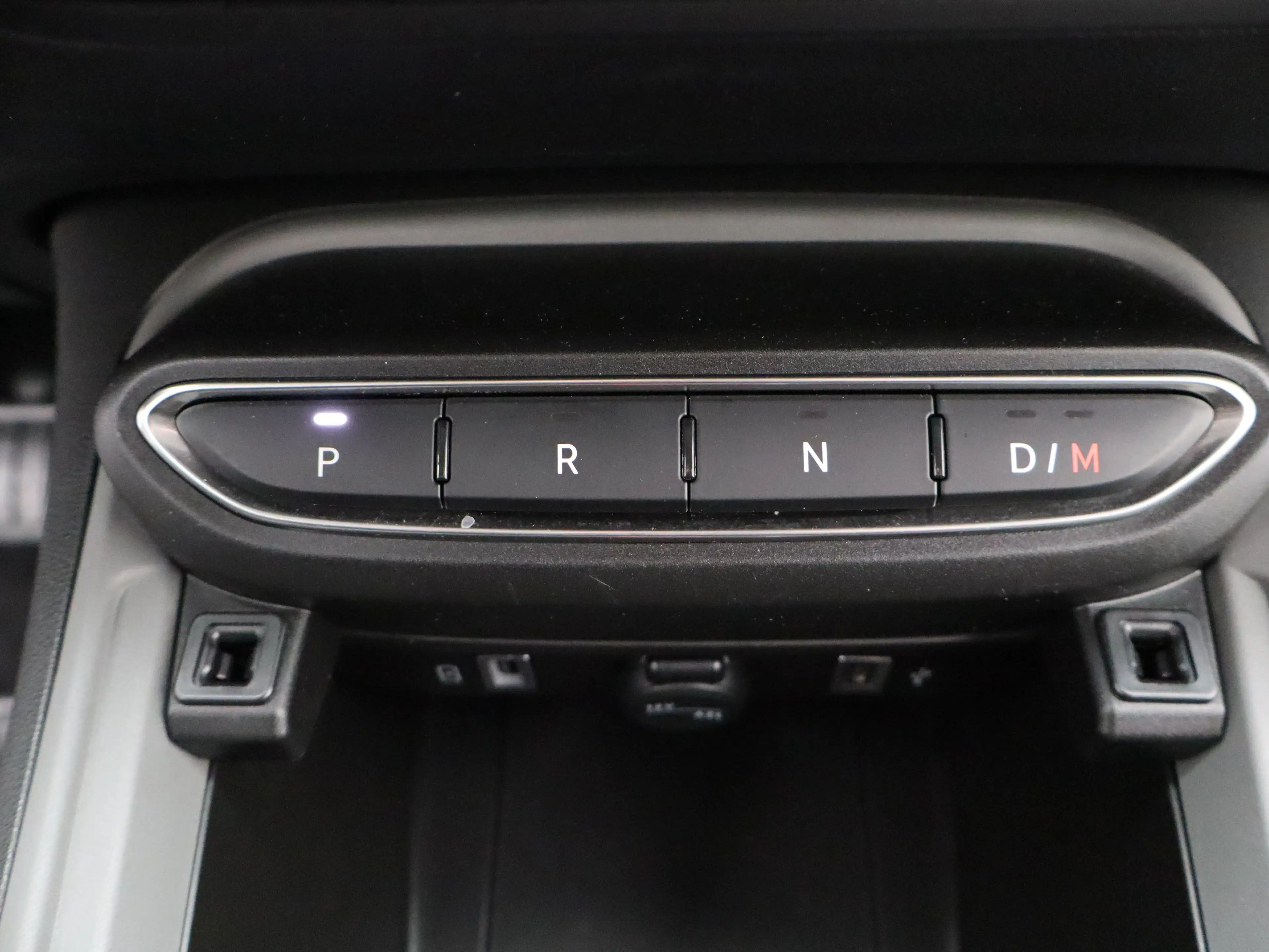 Jeep Avenger 1.2 e-Hybrid Longitude | Navi | Adaptieve cruise | — photo 22