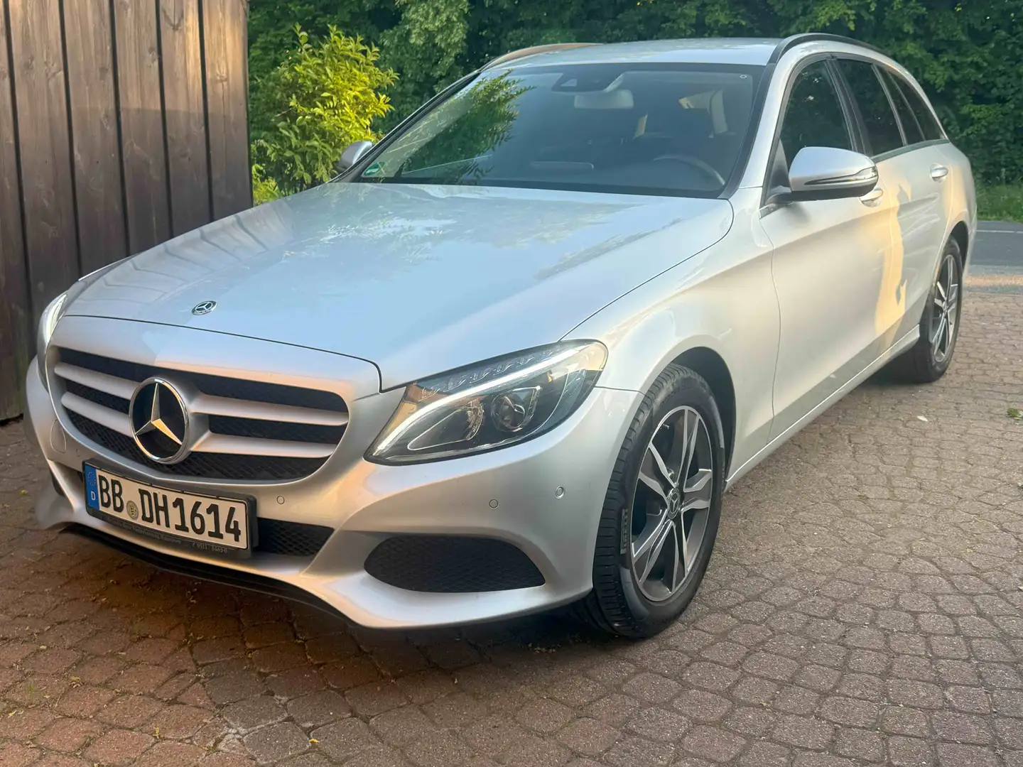 Mercedes-Benz C 220 C-Klasse T-Modell Diesel d T 9G-TRONIC Edition Silber - 1