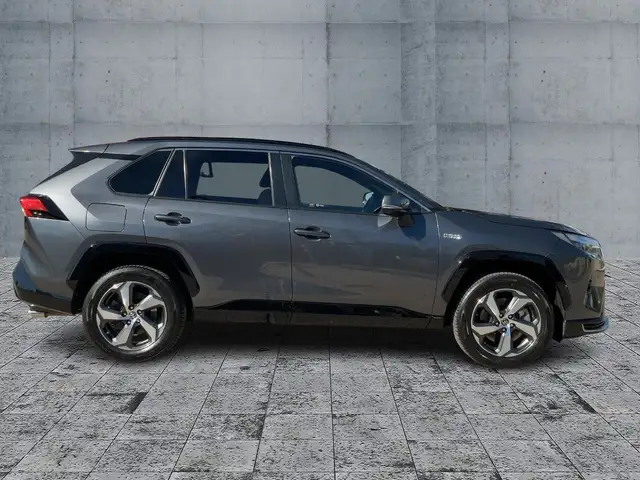 Toyota Rav4 view 7
