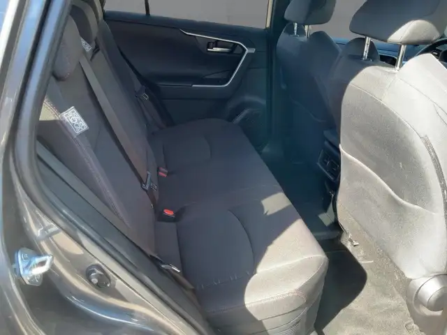 Toyota Rav4 view 13