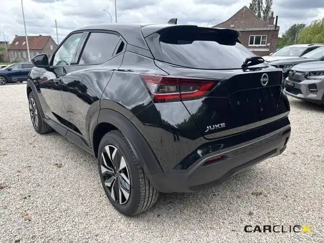 Nissan Juke view 3