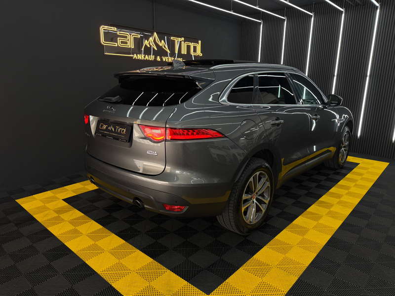 Jaguar F-Pace Pure — photo 9