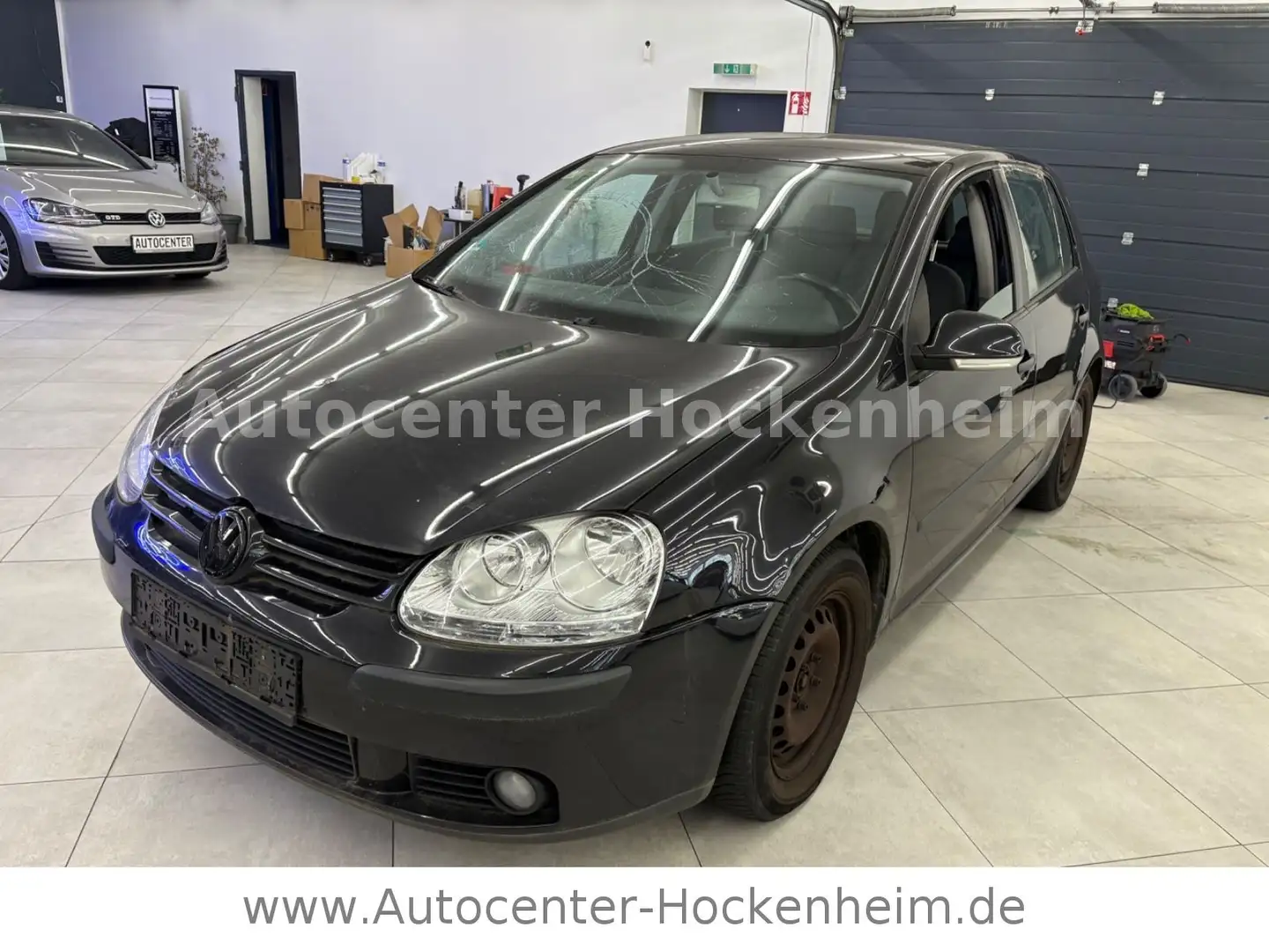 Volkswagen Golf V Lim. Trendline Schwarz - 2