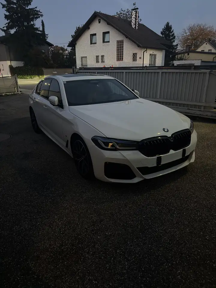 BMW 518