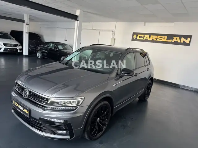 Volkswagen Tiguan view 4