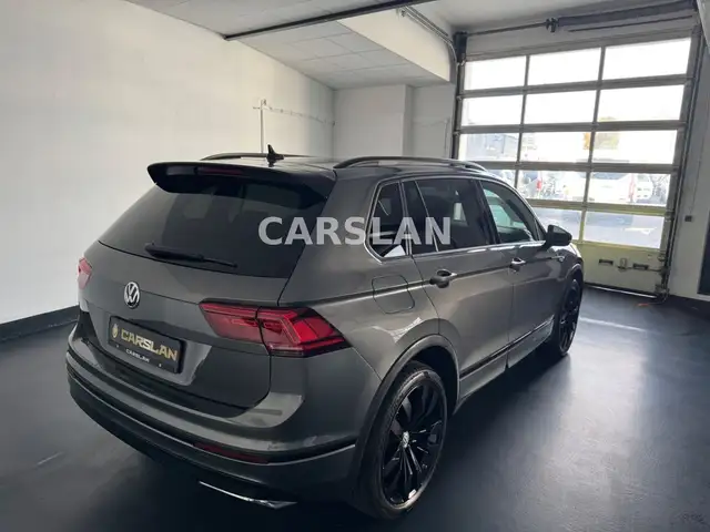 Volkswagen Tiguan view 12