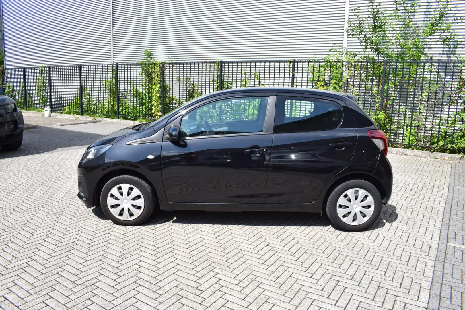 Peugeot 108 1.0 e-VTi Active 12 mnd GARANTIE 5 Deurs NLauto 1e Zwart - 2