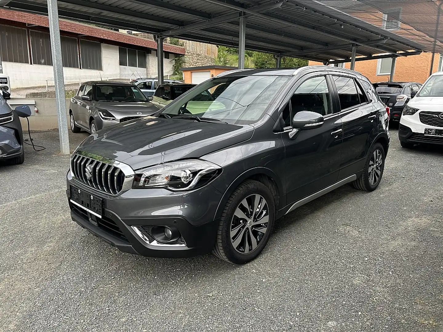 Suzuki SX4 S-Cross 1,4 DITC 4WD flash Aut. Grau - 1