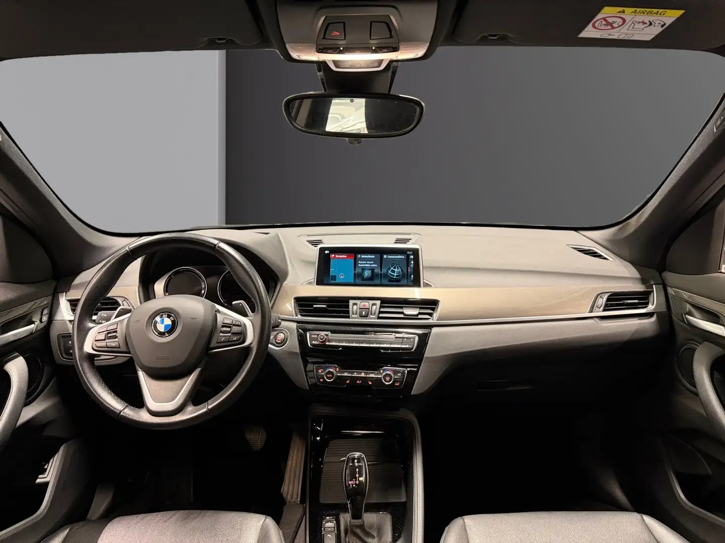 BMW X1 X1 xDrive 20d 190 ch BVA8 xLine Schwarz - 2