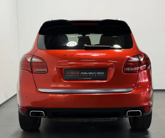 Porsche Cayenne view 5